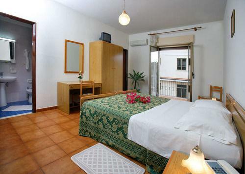 Hotel Soleado