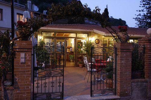 Hotel Soleado