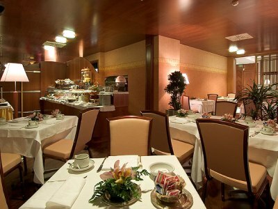 Real Fini Via Emilia Hotel