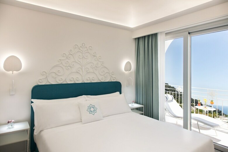 Hotel A Pazziella