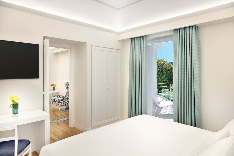 Hotel A Pazziella