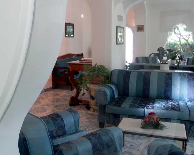 Hotel A Pazziella