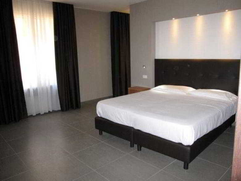 Hotel Napolitamo