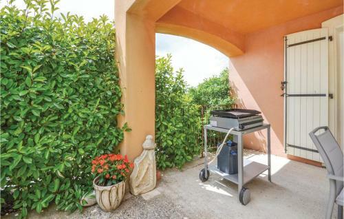 Holiday Home Visan With Mountain View 426