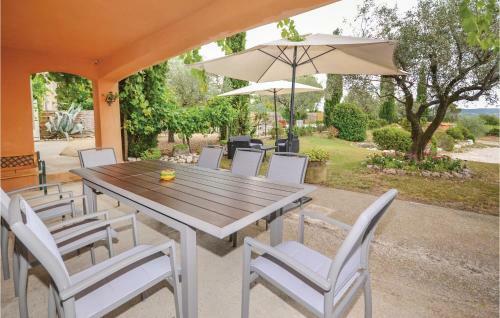 Holiday Home Visan With Mountain View 426