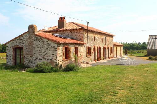 Bed & Breakfast Chambres D'h�tes Le Ch�teau Rouge