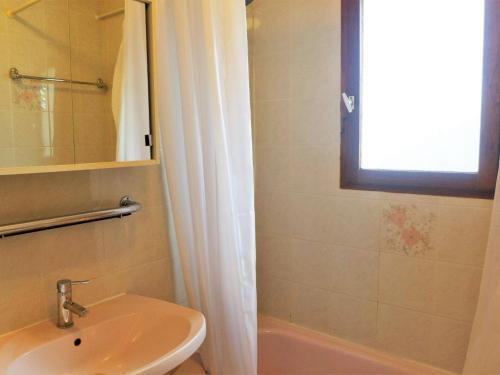 Holiday Home Les Hauts De Grimmal Salles D'aude