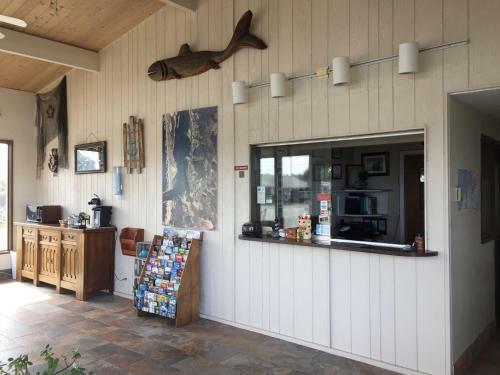 Captain John's Motel