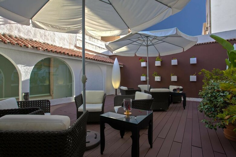 Hotel Virgen de Los Reyes