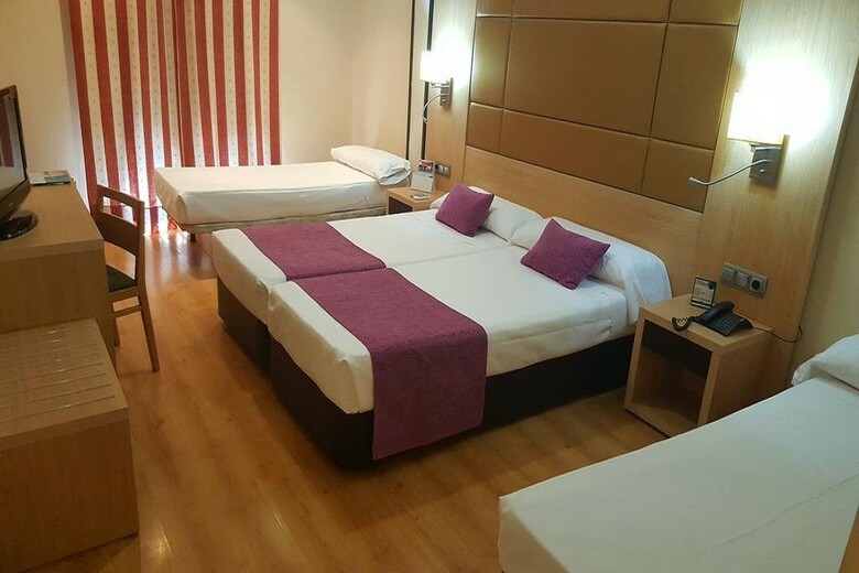 Hotel Virgen de Los Reyes