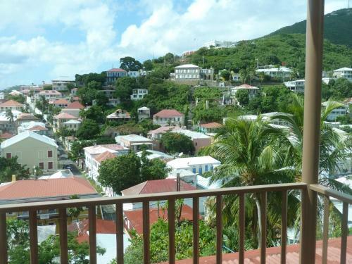 Bed & Breakfast Galleon House Hotel