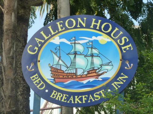 Bed & Breakfast Galleon House Hotel