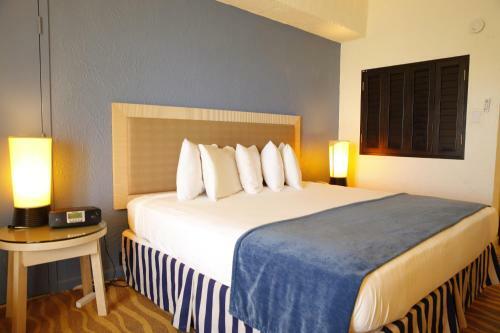 Windward Passage Hotel
