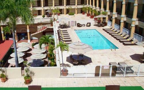 Windward Passage Hotel
