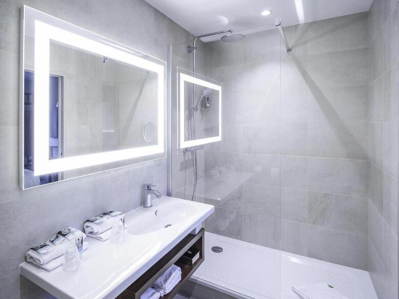Hotel Mercure Rennes Centre Place Bretagne