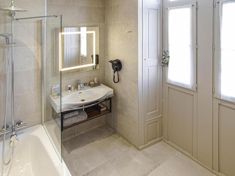 Hotel Mercure Rennes Centre Place Bretagne