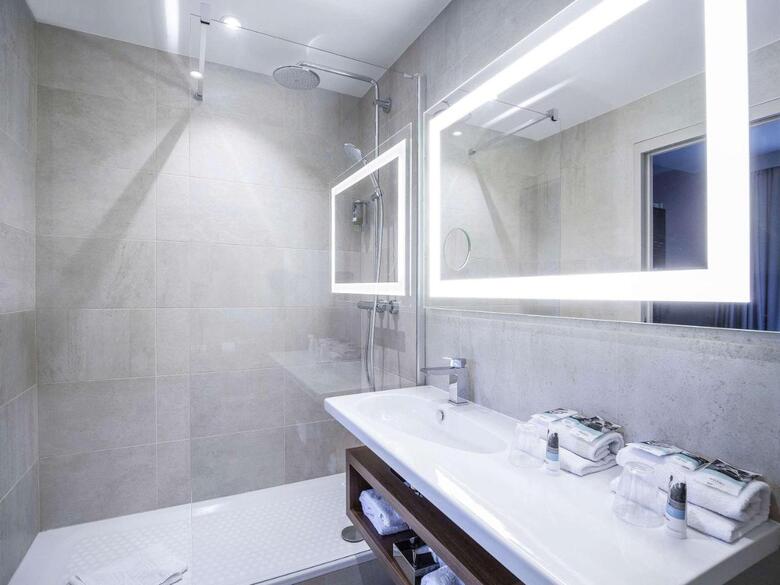 Hotel Mercure Rennes Centre Place Bretagne