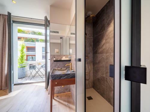 H�b� Hotel