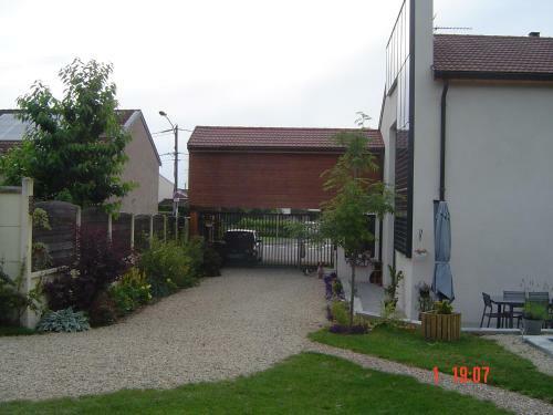 Bed & Breakfast Aux Plumes De Grigy