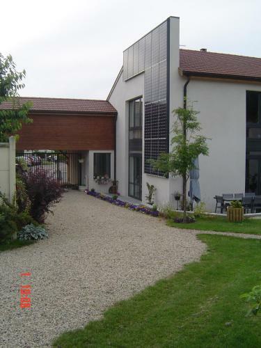 Bed & Breakfast Aux Plumes De Grigy
