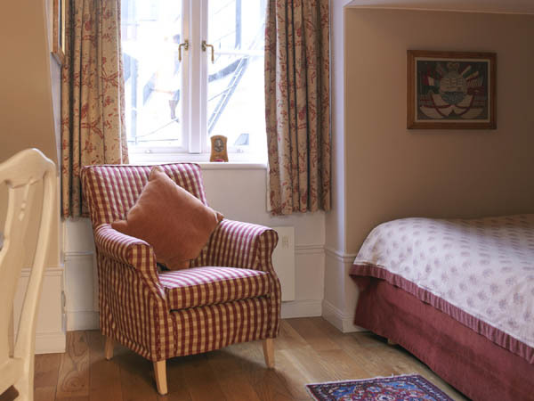 Victory Hotel