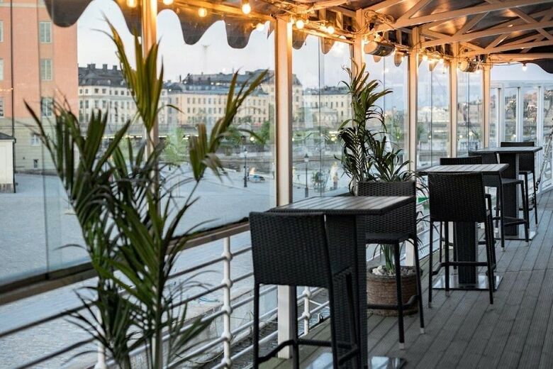Malardrottningen Yacht Hotel