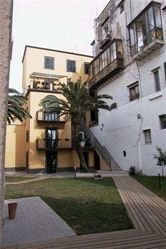 Bed & Breakfast La Controra Hostel