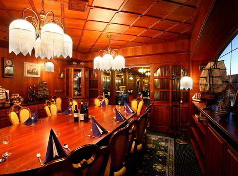 Hotel Botel Albatros