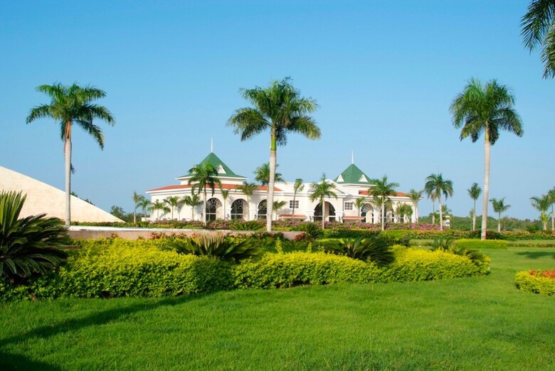 Hotel Bahia Principe Luxury Bouganville