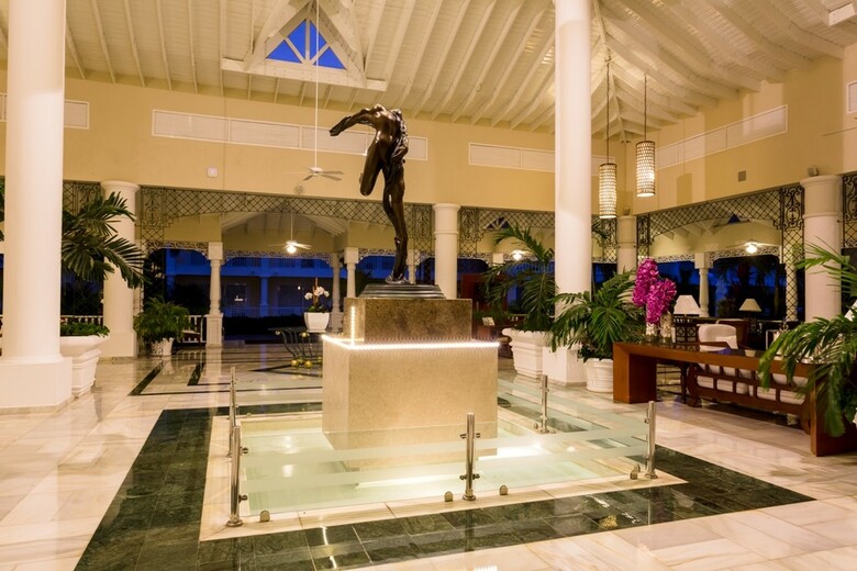 Hotel Bahia Principe Luxury Bouganville