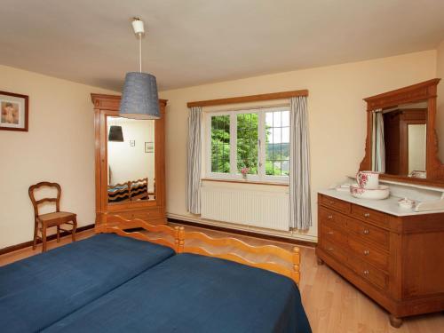 Holiday Home La Lezardiere Belvaux Rochefort