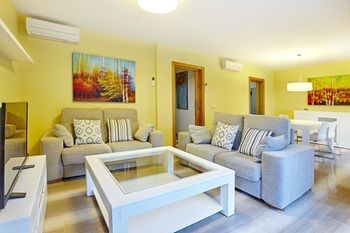 Universal Aparthotel Don Camilo