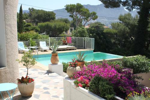 Cassis Hostel