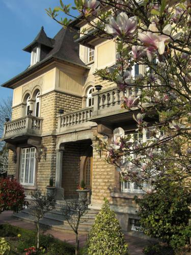 Bed & Breakfast Le Castel Guesthouse