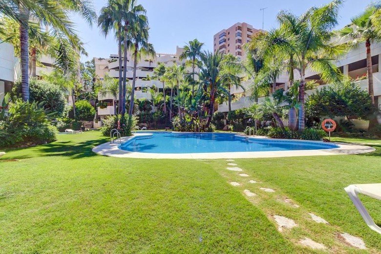 Apartamento Fuente Aloha