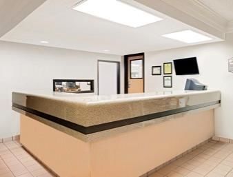 Motel Super 8 Metropolis