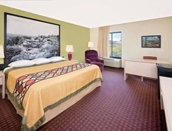 Motel Super 8 Metropolis