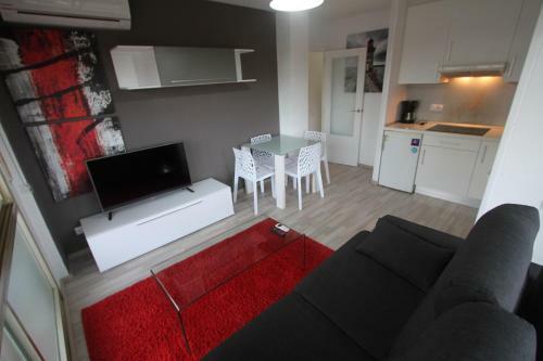 Click & Booking Apartamentos Arquus Center