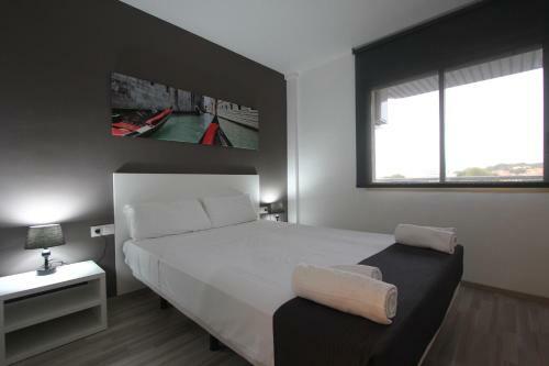 Click & Booking Apartamentos Arquus Center