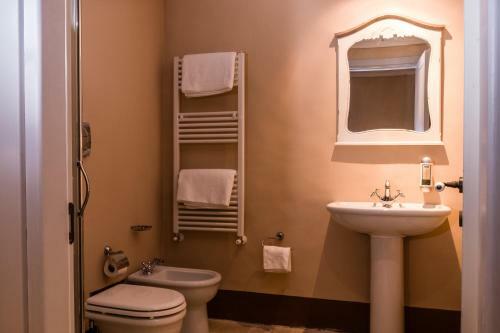 Hotel Borgo Del Carato