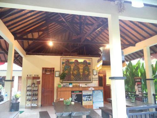 Hostal My Lovina Villa