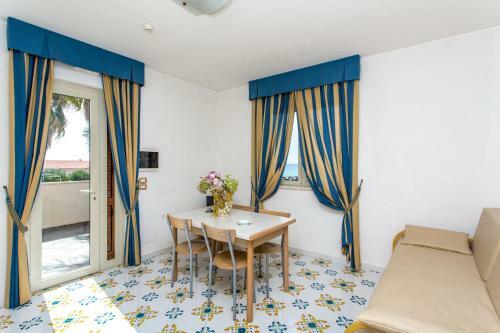 Hotel Residence La Castellana Mare