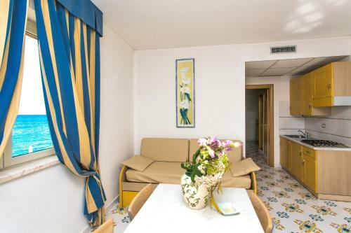 Hotel Residence La Castellana Mare