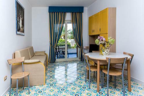 Hotel Residence La Castellana Mare