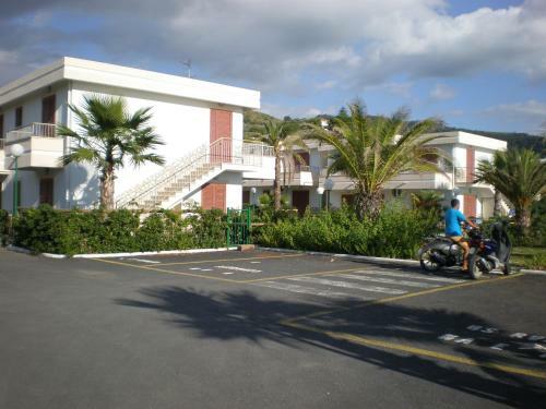 Hotel Residence La Castellana Mare