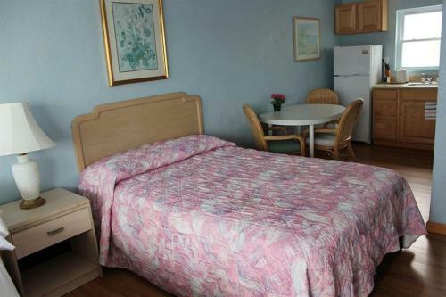 Chateau Bleu Motel
