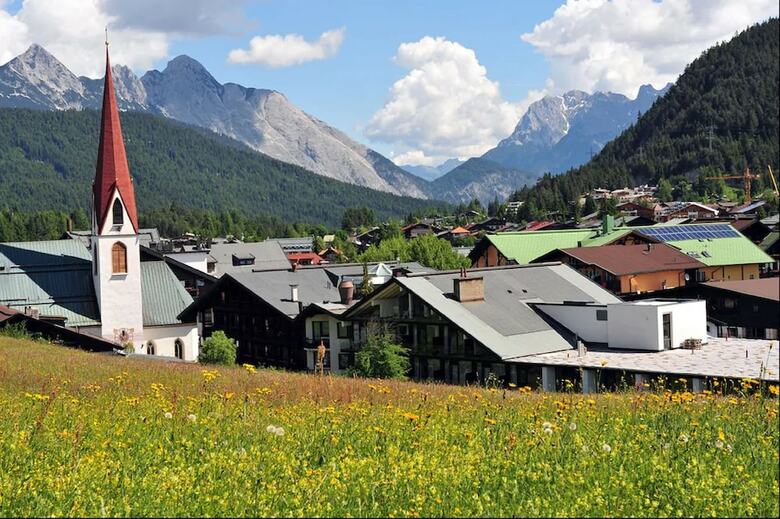 Alpenhotel ...fall In Love
