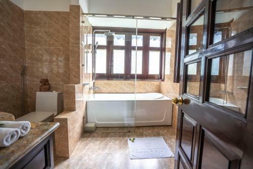 Hotel Hoi An Riverside Resort & Spa