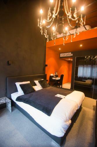 Hotel Moon Eat And Sleep