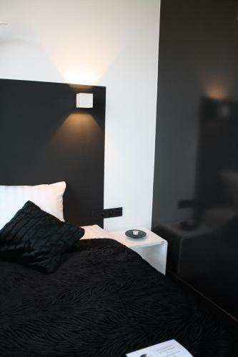 Hotel Moon Eat And Sleep